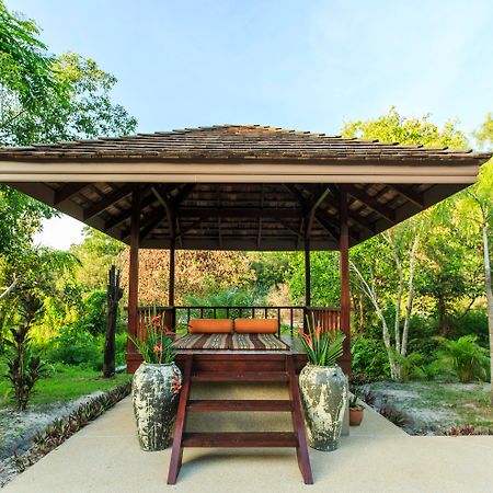 Koh Jum Beach Villas "A Member Of Secret Retreats" Екстериор снимка